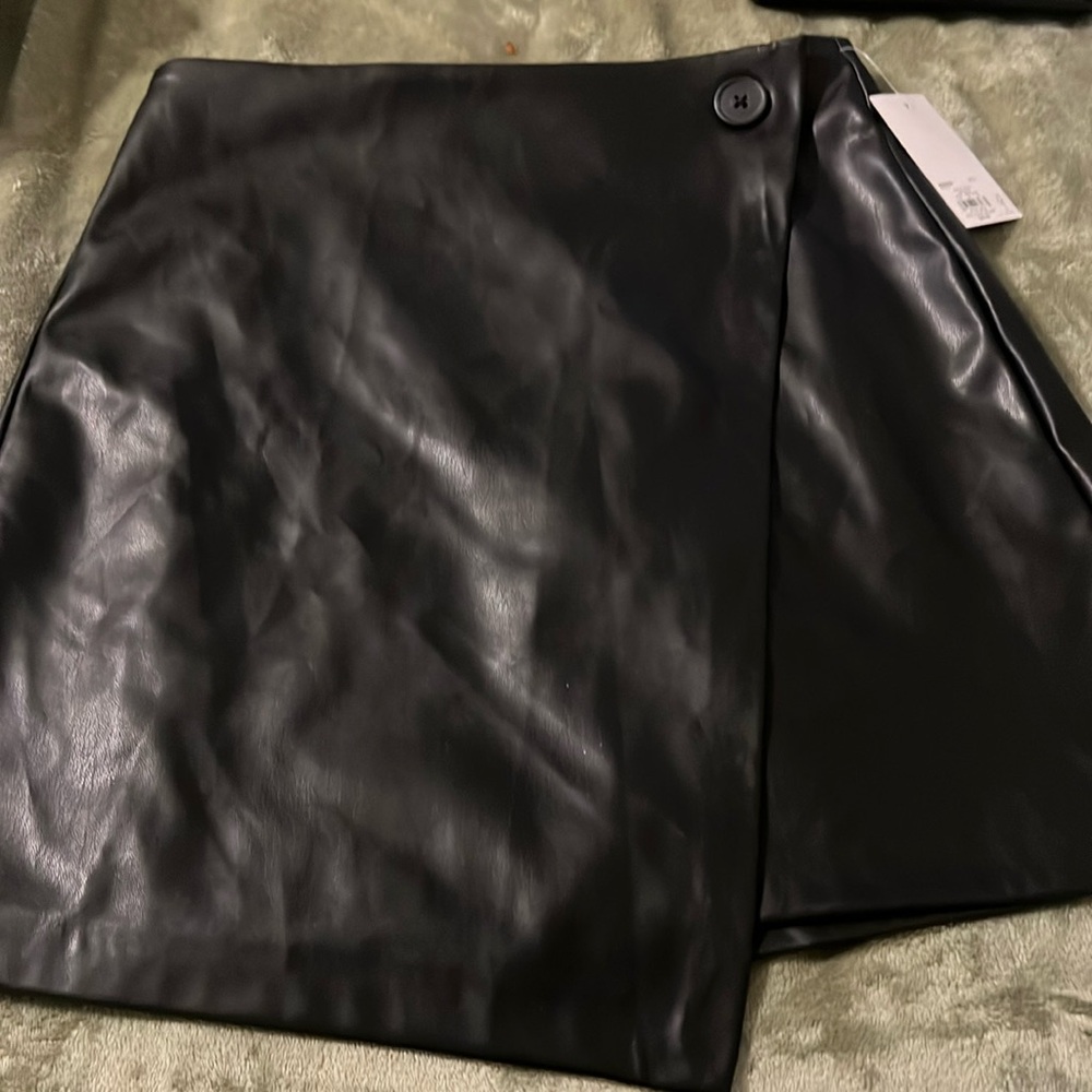 Black leather skirt
